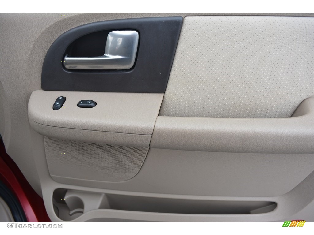 2003 Expedition XLT 4x4 - Laser Red Tinted Metallic / Flint Grey photo #14