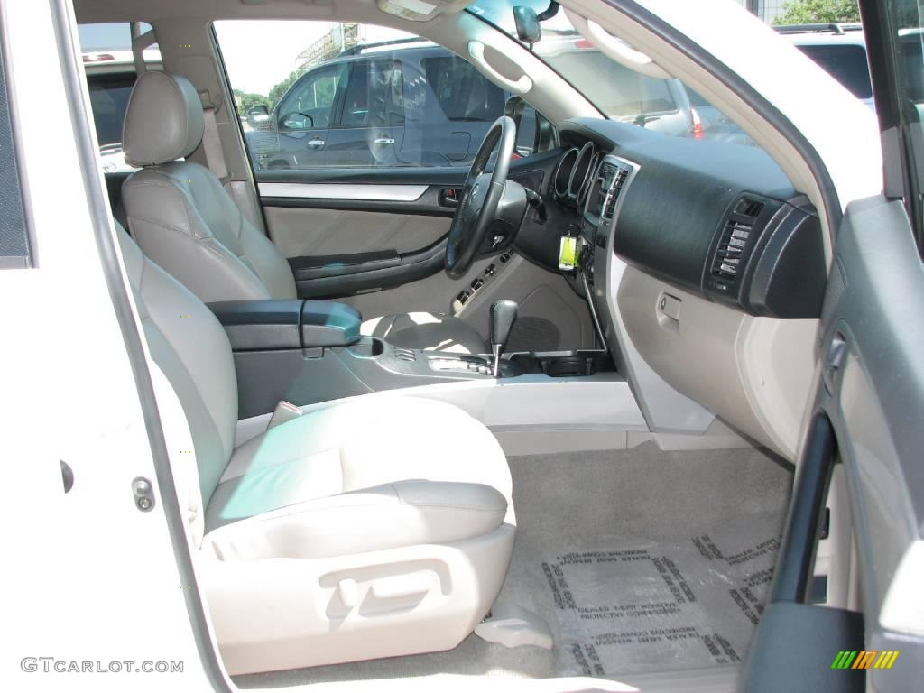 2006 4Runner SR5 - Natural White / Taupe photo #10