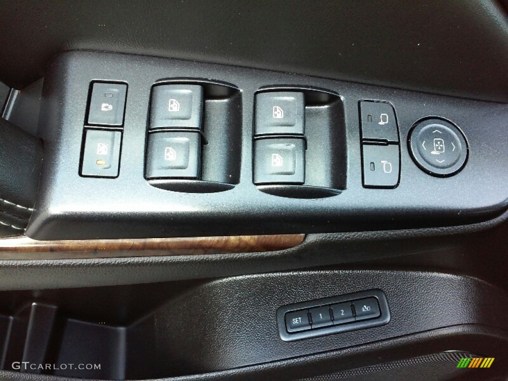 2015 Suburban LT 4WD - Black / Jet Black photo #10