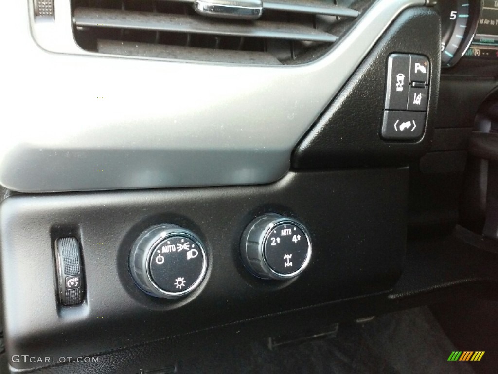 2015 Suburban LT 4WD - Black / Jet Black photo #11