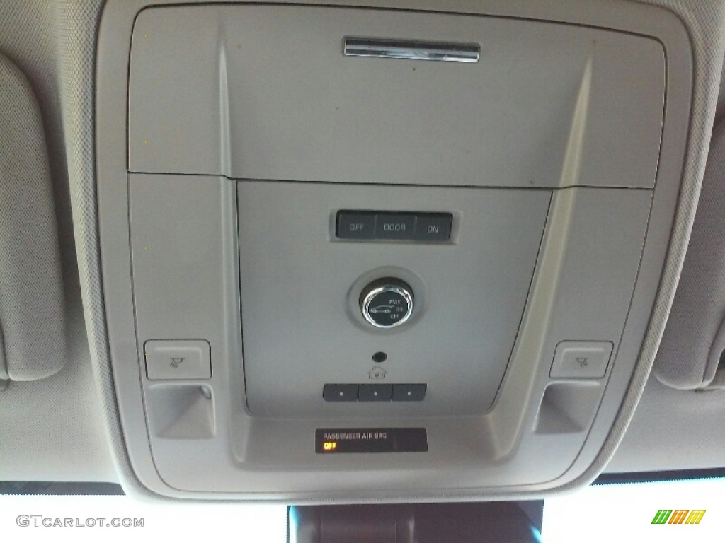 2015 Suburban LT 4WD - Black / Jet Black photo #18