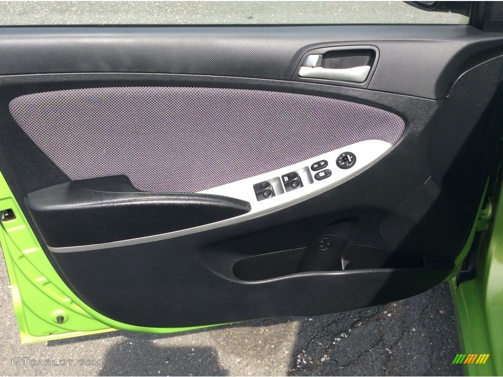 2012 Accent GS 5 Door - Electrolyte Green / Black photo #7