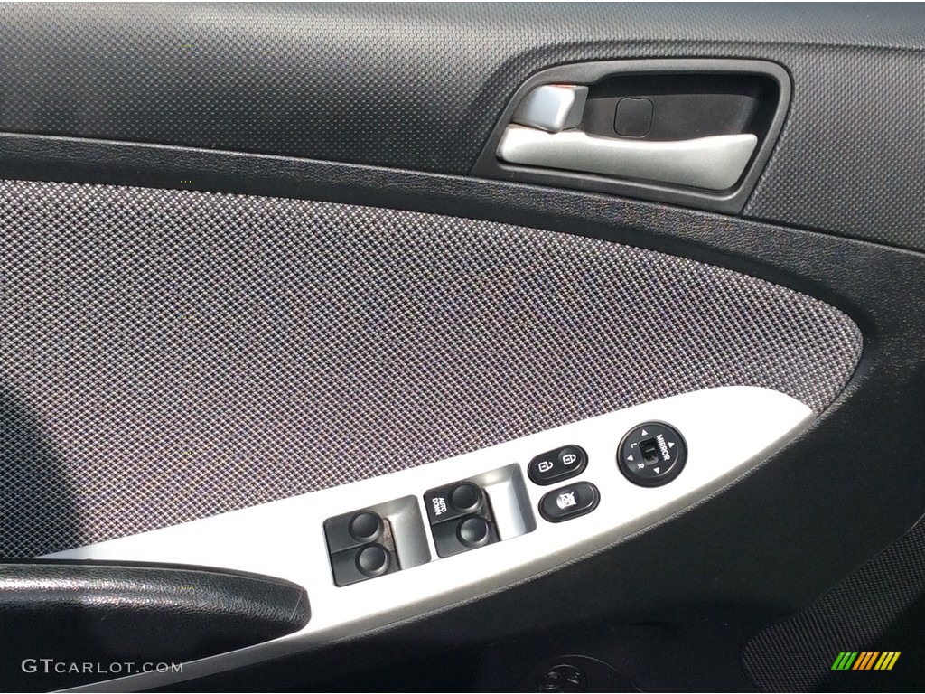 2012 Accent GS 5 Door - Electrolyte Green / Black photo #8