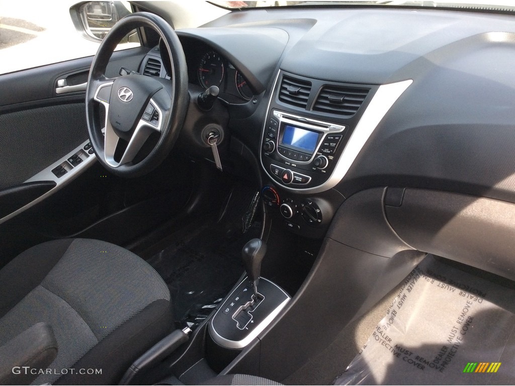 2012 Accent GS 5 Door - Electrolyte Green / Black photo #24