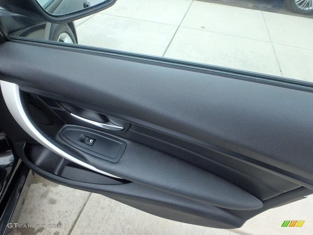 2013 3 Series 320i xDrive Sedan - Jet Black / Black photo #12