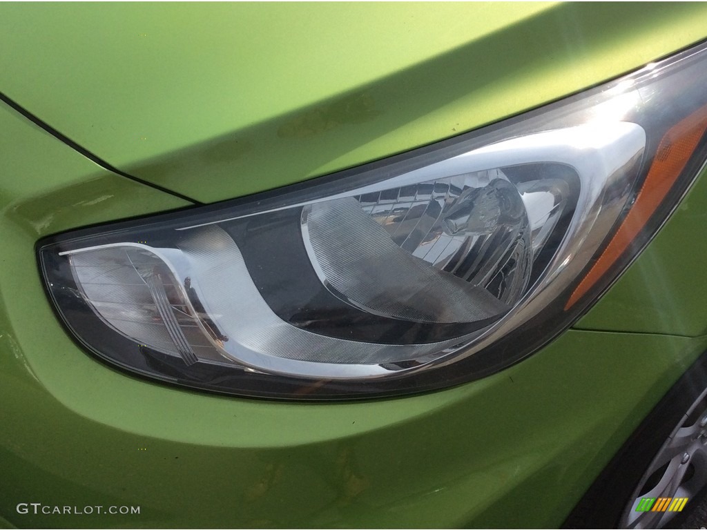 2012 Accent GS 5 Door - Electrolyte Green / Black photo #29