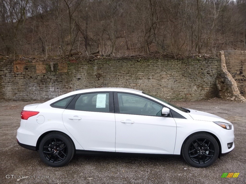 Oxford White 2016 Ford Focus SE Sedan Exterior Photo #111828785