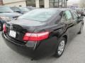 Black - Camry LE Photo No. 7