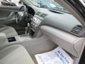 Black - Camry LE Photo No. 27