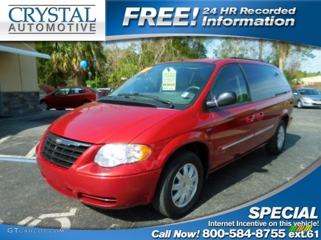 2007 Inferno Red Crystal Pearl Chrysler Town Country