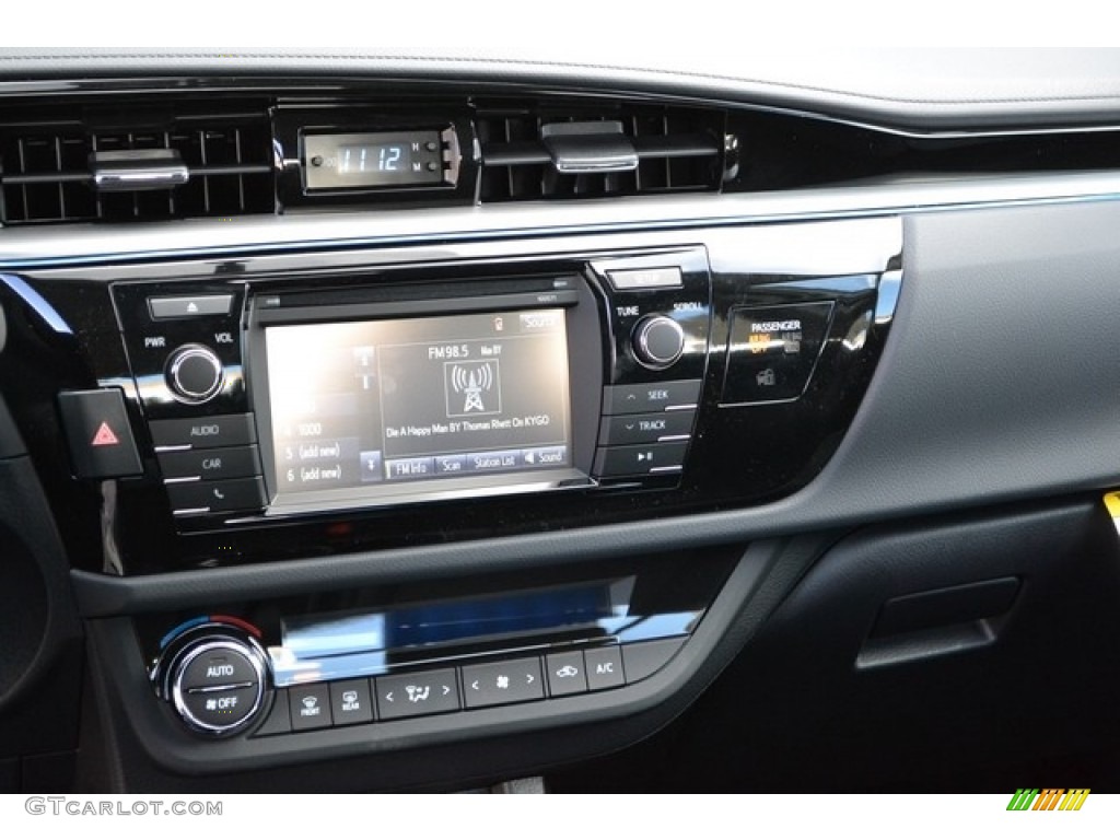 2016 Corolla S Plus - Super White / Black photo #6