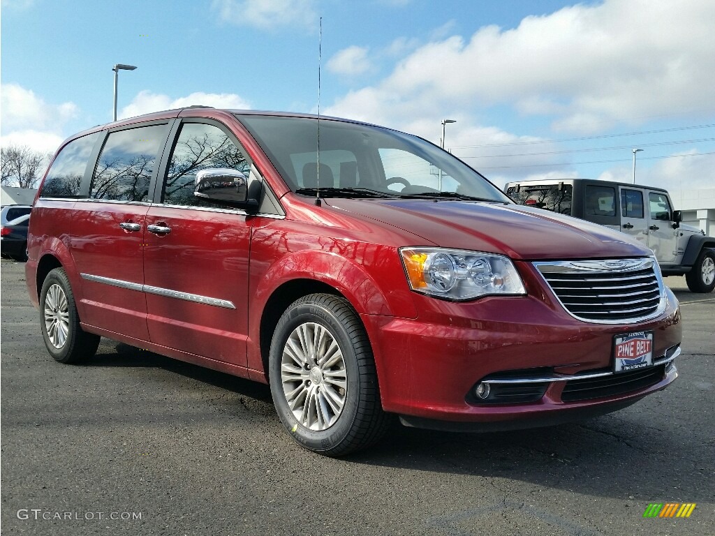 2013 Town & Country Touring - L - Deep Cherry Red Crystal Pearl / Black/Light Graystone photo #1
