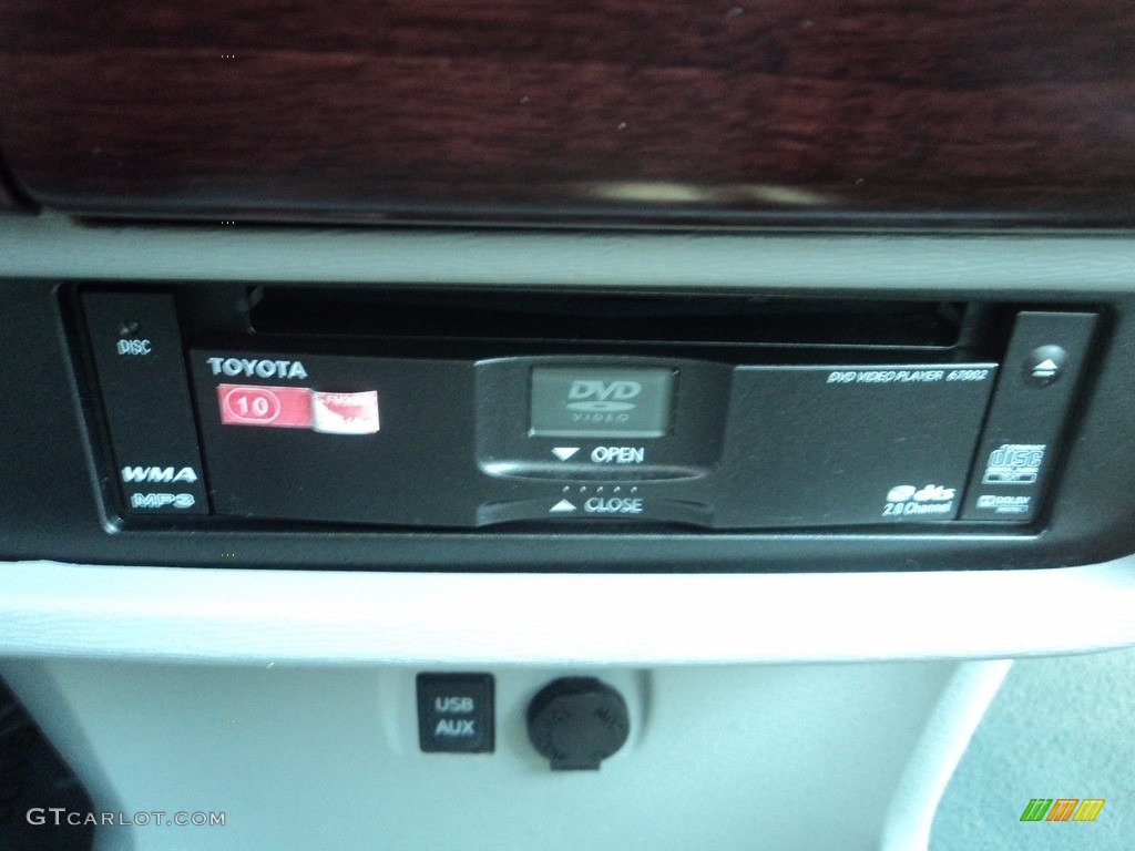 2011 Sienna XLE - South Pacific Blue Pearl / Light Gray photo #27