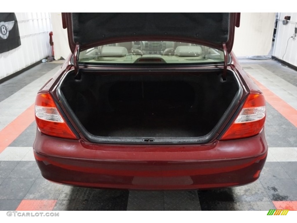 2004 Camry LE - Salsa Red Pearl / Stone photo #21