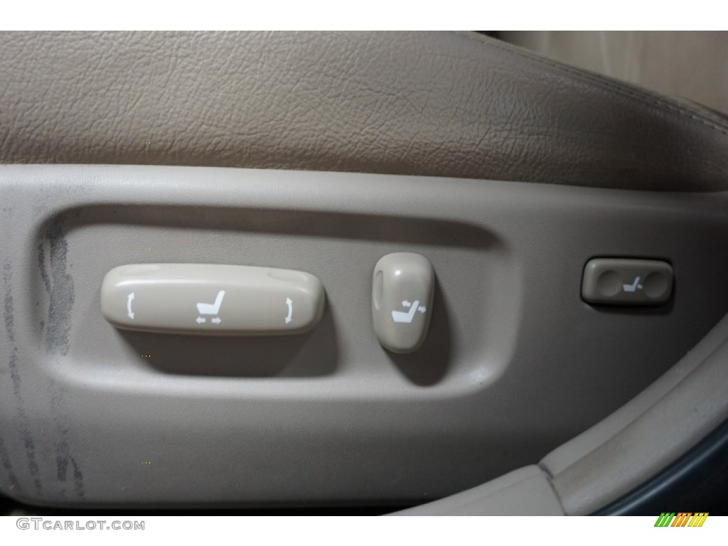 2004 Camry LE - Salsa Red Pearl / Stone photo #25