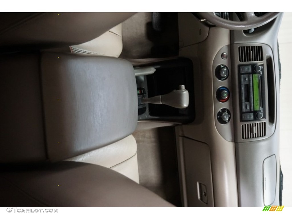 2004 Camry LE - Salsa Red Pearl / Stone photo #28