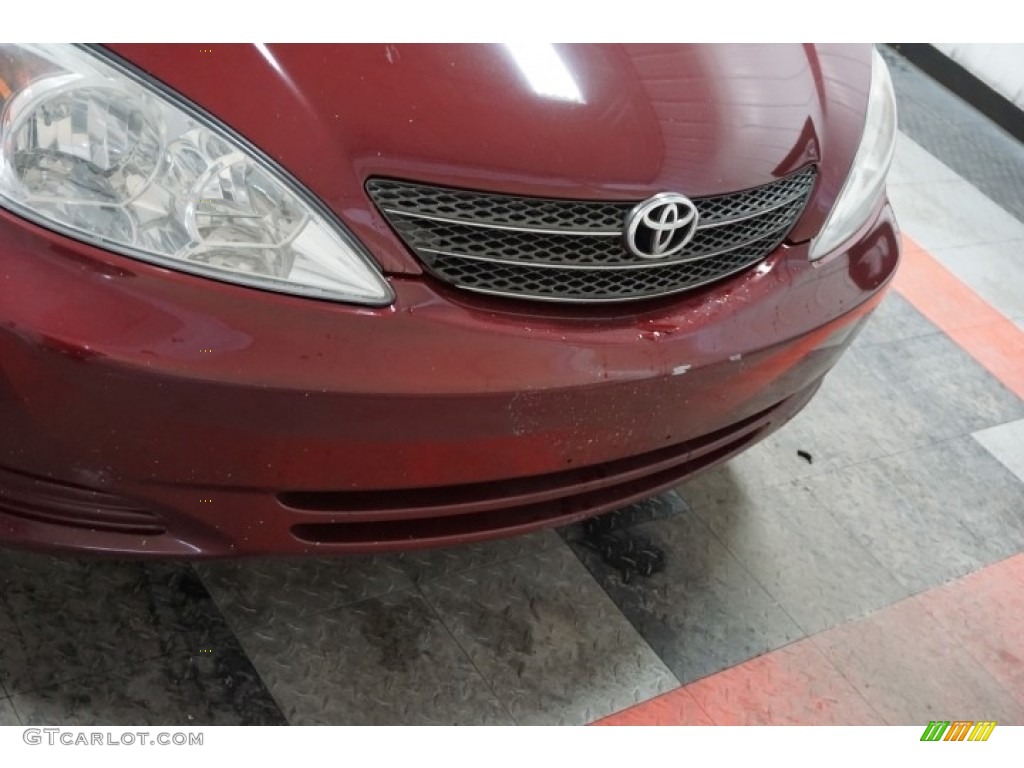2004 Camry LE - Salsa Red Pearl / Stone photo #50