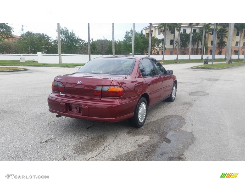 2005 Classic  - Sport Red Metallic / Gray photo #4