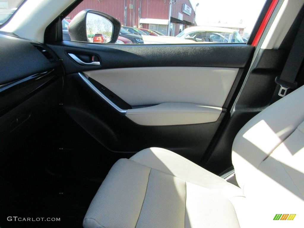 2013 CX-5 Grand Touring - Zeal Red Mica / Sand photo #16
