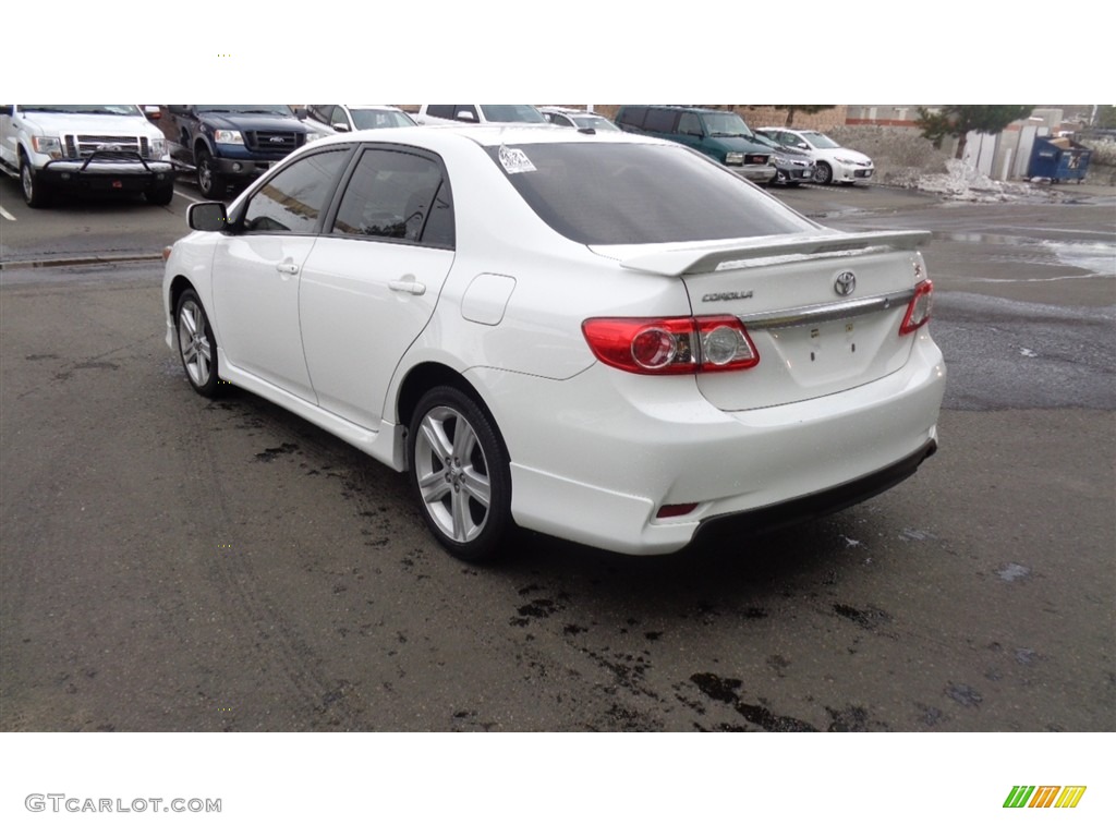 2013 Corolla S - Super White / Dark Charcoal photo #5