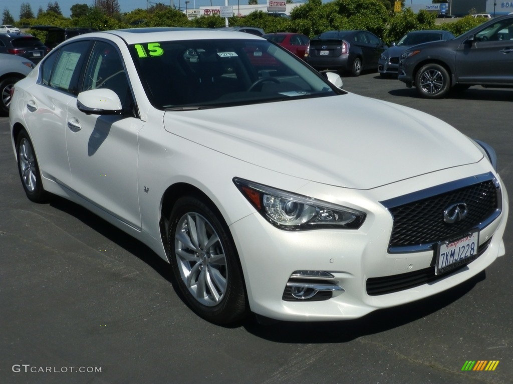 2015 Q50 3.7 - Moonlight White / Graphite photo #1