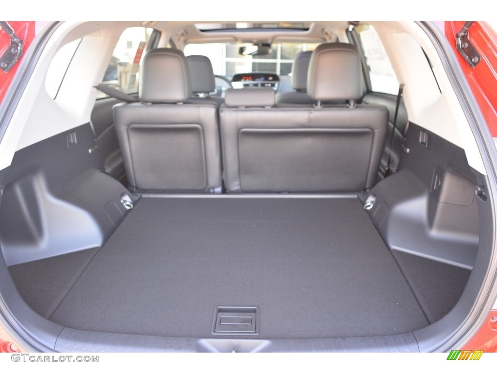 2016 Toyota Prius v Five Trunk Photos