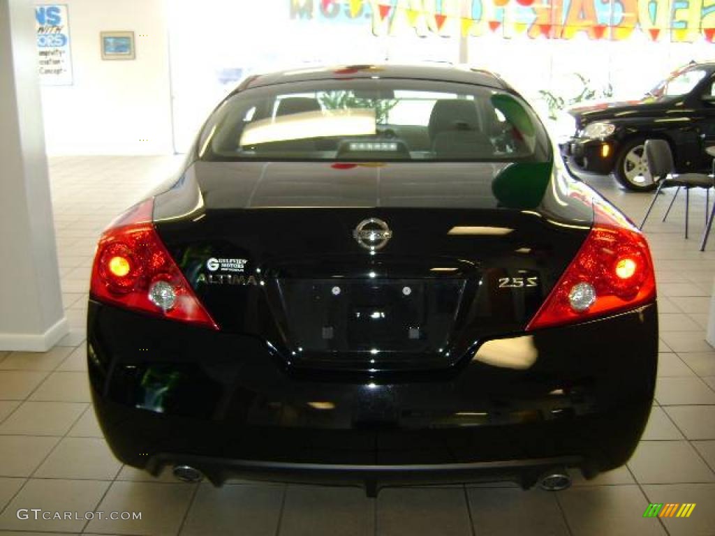 2009 Altima 2.5 S Coupe - Super Black / Charcoal photo #5