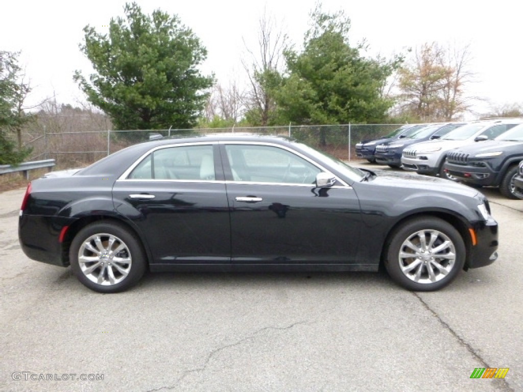 2015 300 C AWD - Phantom Black Tri-Coat Pearl / Black/Linen photo #8