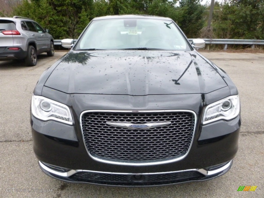 2015 300 C AWD - Phantom Black Tri-Coat Pearl / Black/Linen photo #12