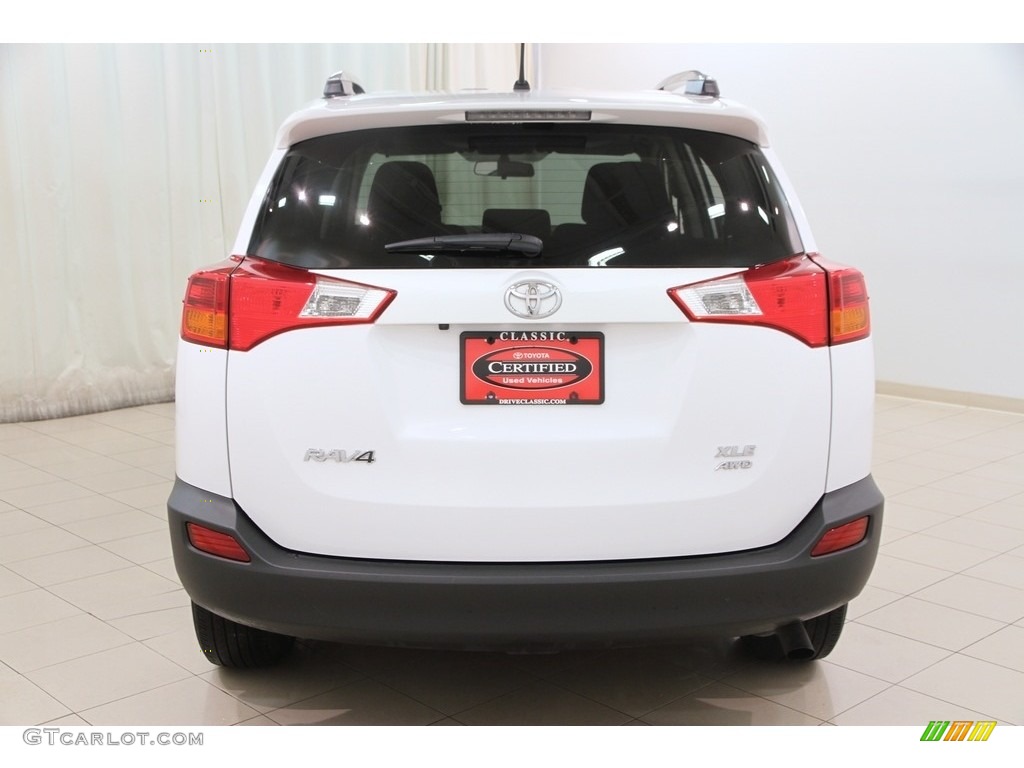 2013 RAV4 XLE AWD - Super White / Black photo #16