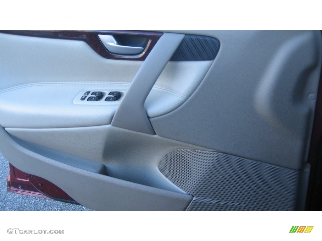 2004 S60 2.5T - Ruby Red Metallic / Beige/Light Sand photo #21
