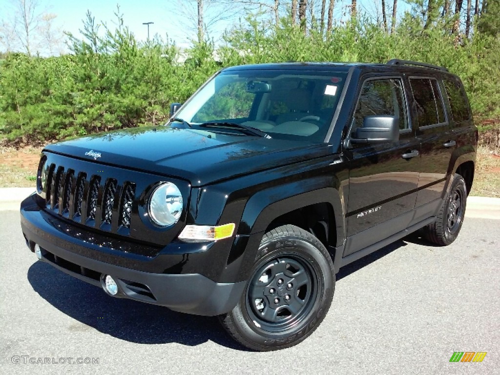 2016 Patriot Sport - Black / Light Pebble Beige/Dark Slate Gray photo #2