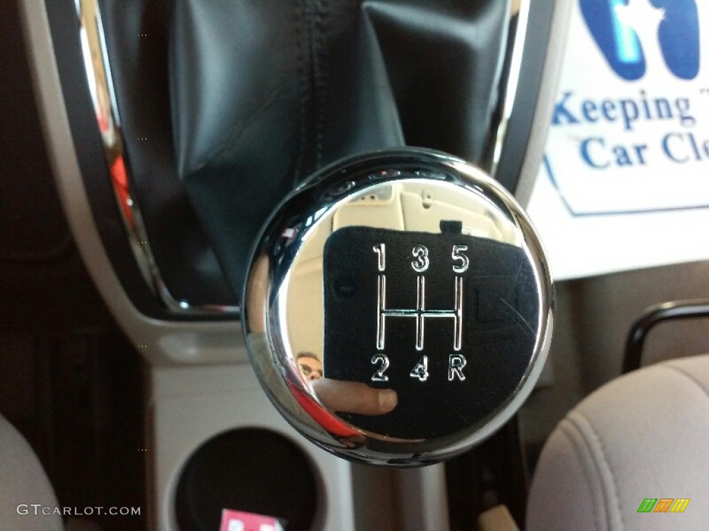 2016 Patriot Sport - Black / Light Pebble Beige/Dark Slate Gray photo #15