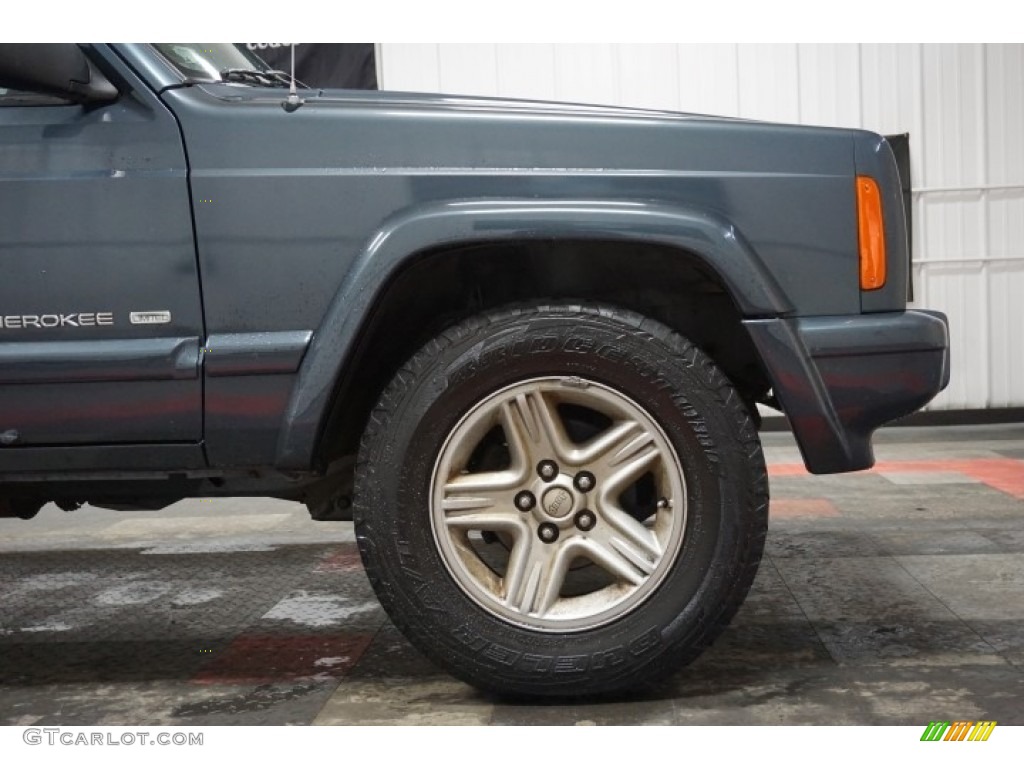 2001 Cherokee Classic 4x4 - Steel Blue Pearl / Agate photo #63