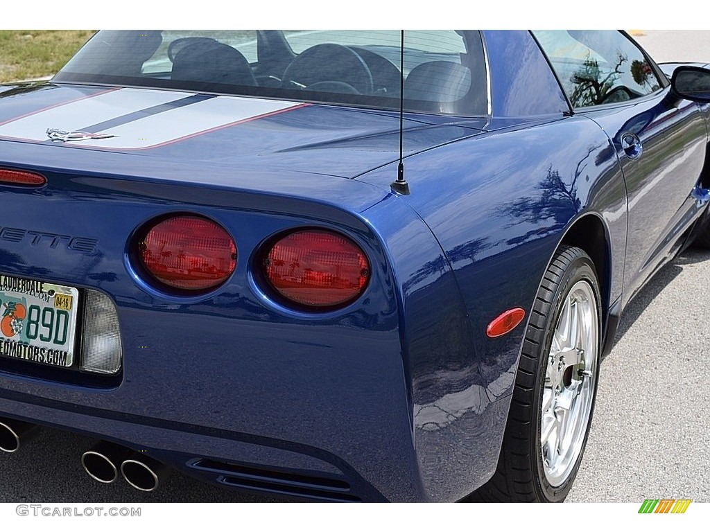 2004 Corvette Z06 - LeMans Blue Metallic / Black photo #22