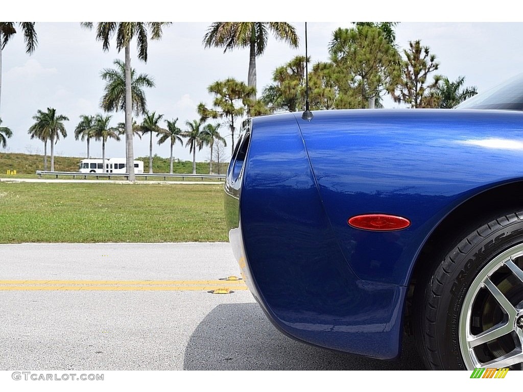 2004 Corvette Z06 - LeMans Blue Metallic / Black photo #34
