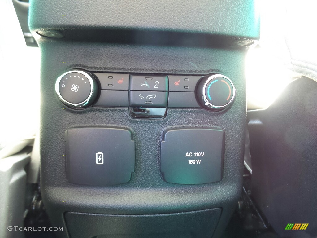 2016 Explorer Platinum 4WD - Shadow Black / Platinum Medium Soft Ceramic Nirvana Leather photo #12