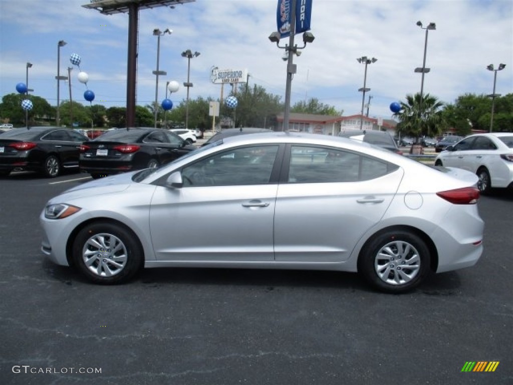 2017 Elantra SE - Silver / Gray photo #4