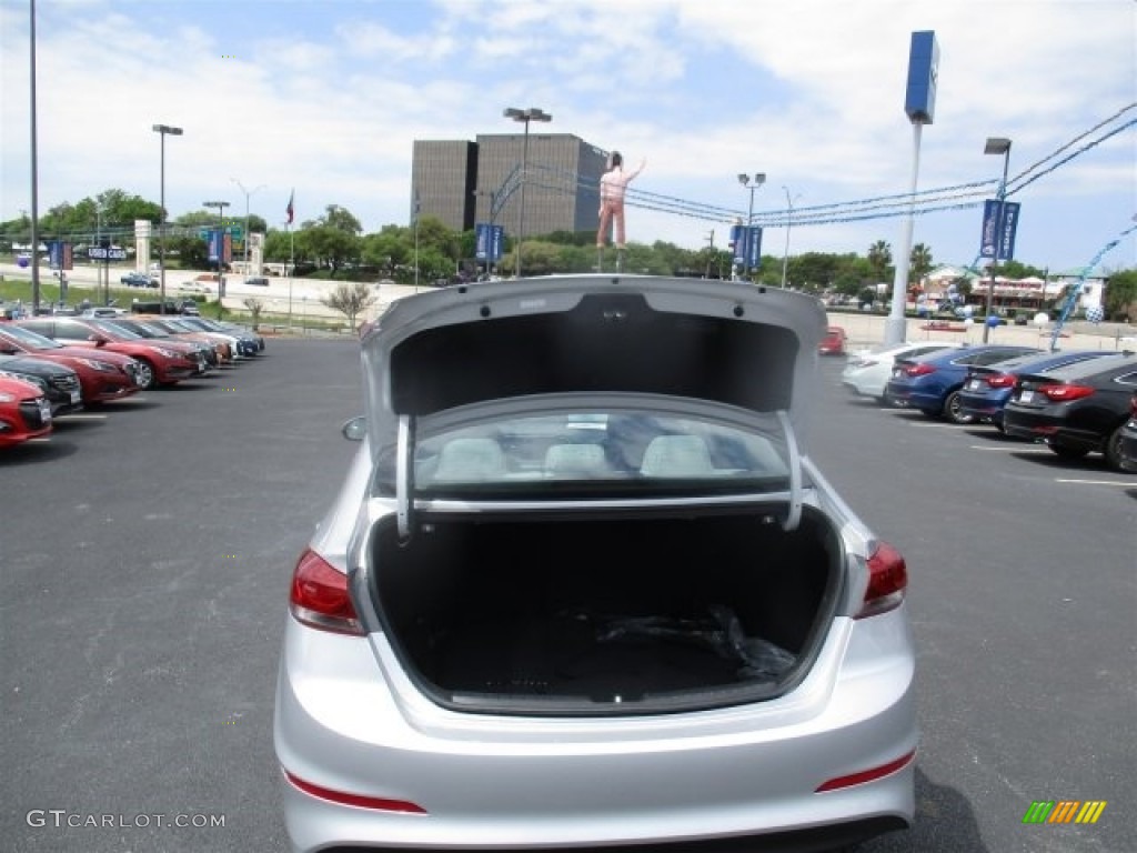 2017 Elantra SE - Silver / Gray photo #9