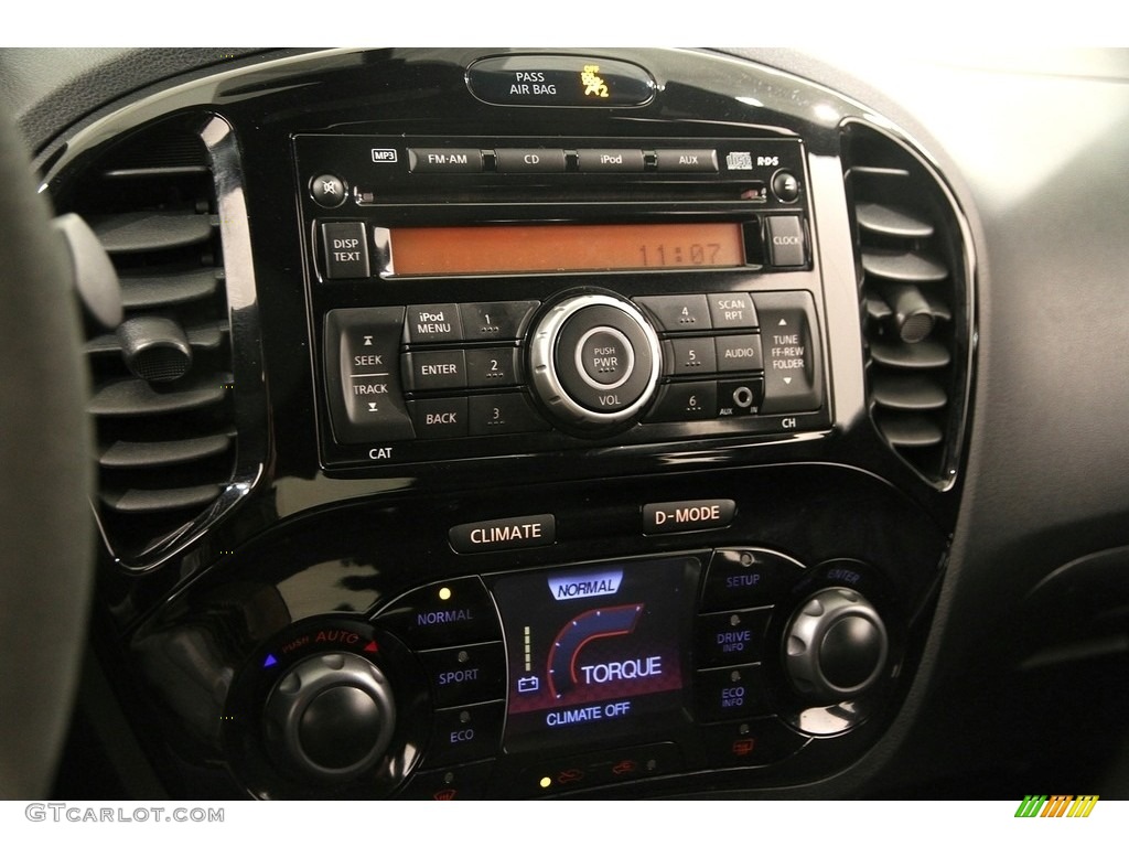 2014 Juke NISMO AWD - Pearl White / NISMO Cloth/Gray photo #8