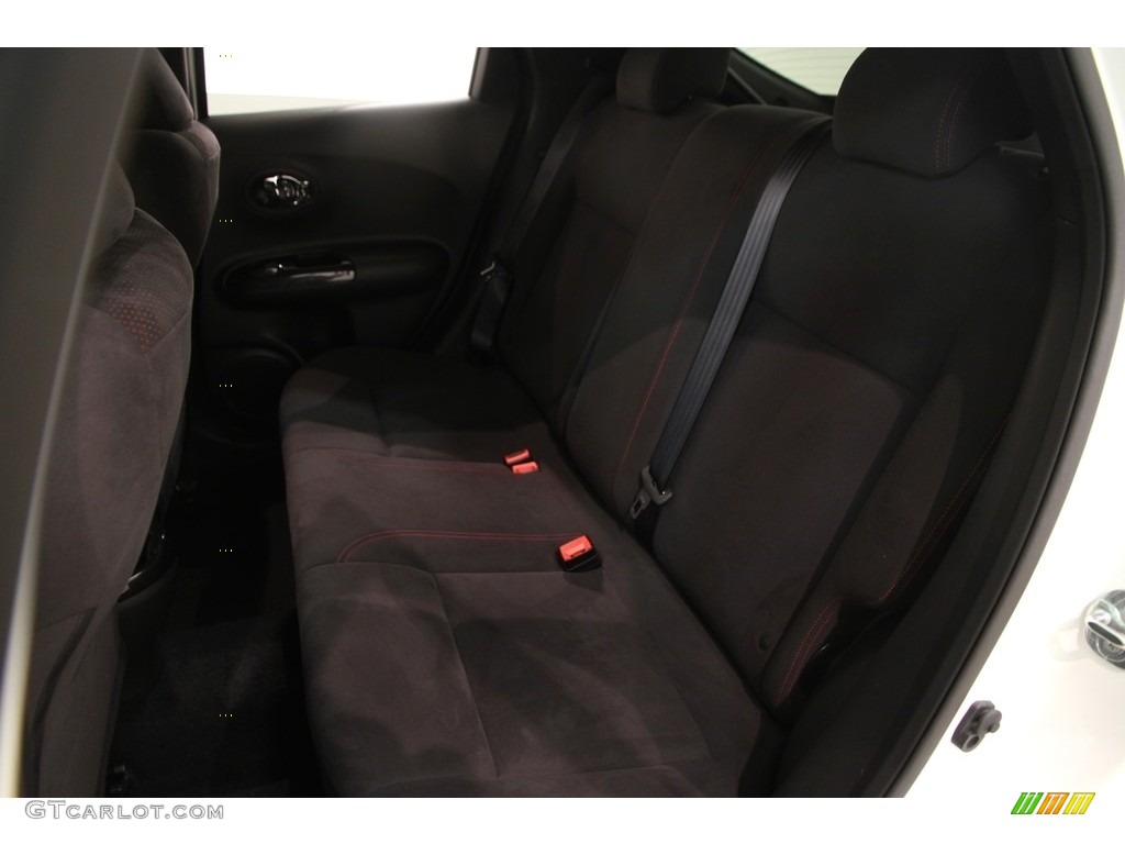 2014 Juke NISMO AWD - Pearl White / NISMO Cloth/Gray photo #17