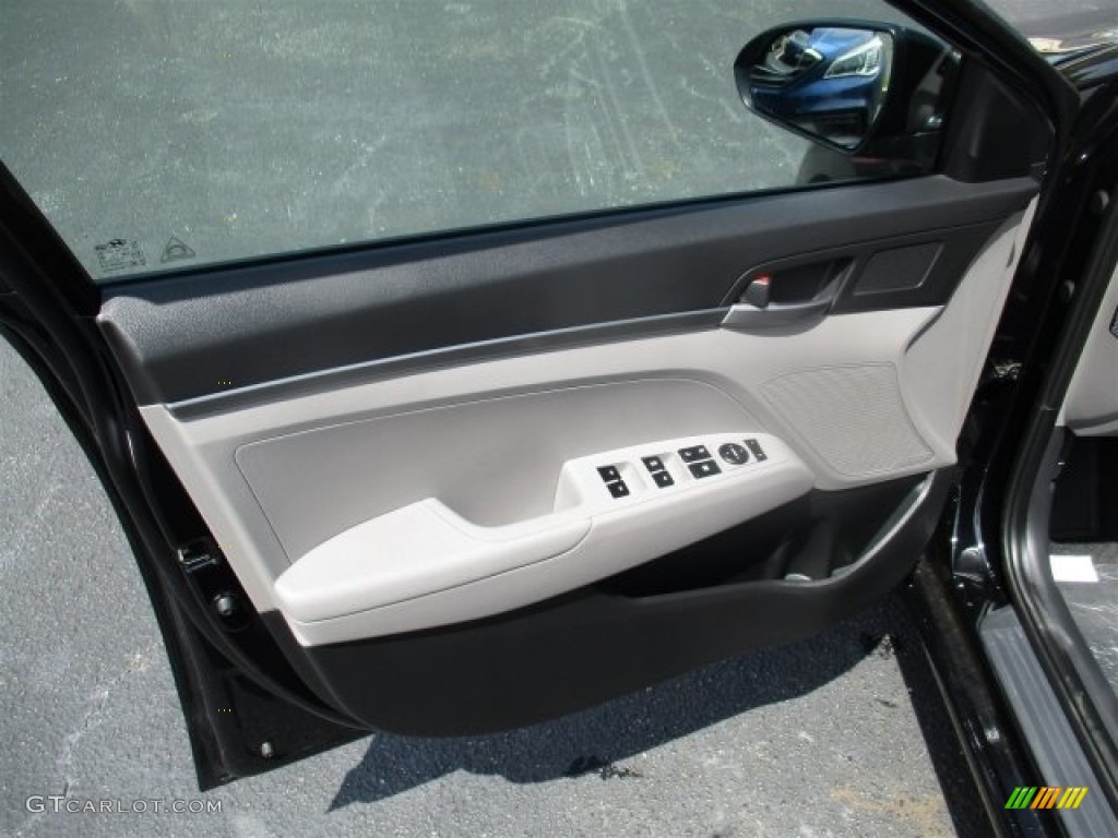 2017 Elantra SE - Black / Gray photo #19