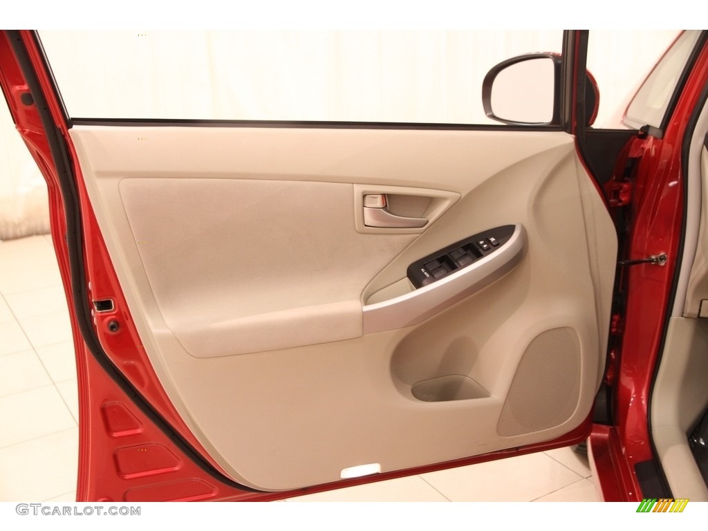 2013 Toyota Prius Two Hybrid Bisque Door Panel Photo #111899512