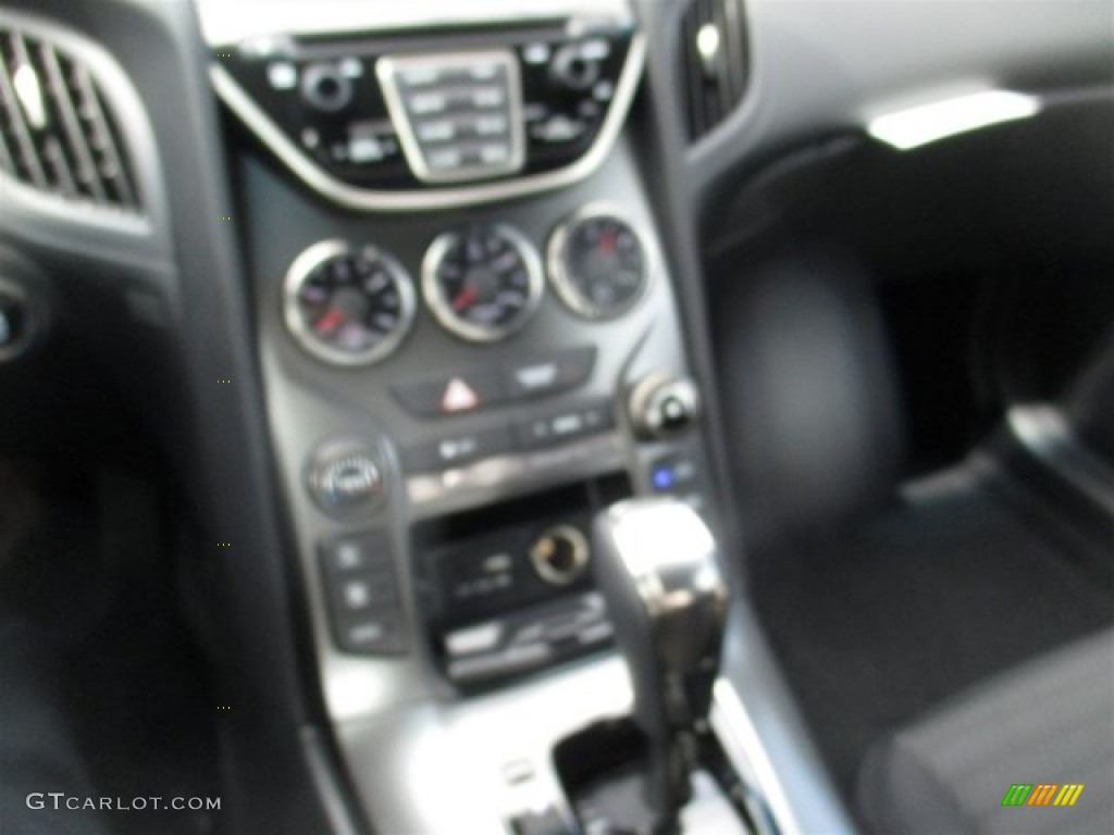 2016 Genesis Coupe 3.8 - Caspian Black / Black photo #17