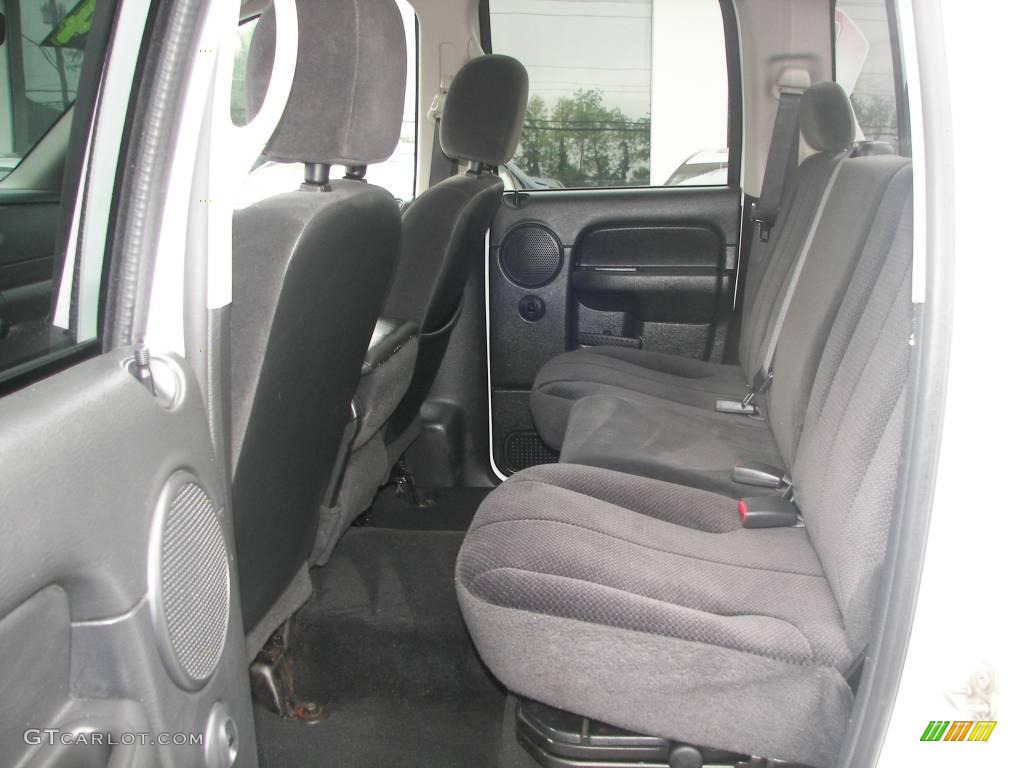 2004 Ram 1500 SLT Quad Cab 4x4 - Bright White / Dark Slate Gray photo #6