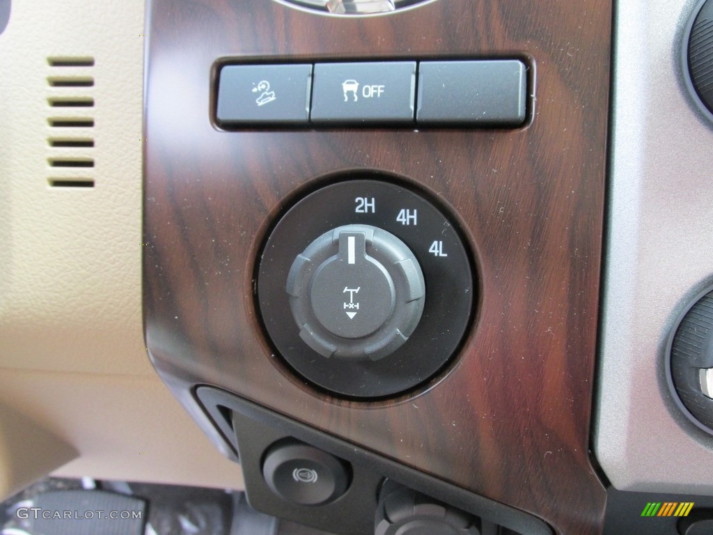 2016 F250 Super Duty Lariat Crew Cab 4x4 - Caribou Metallic / Adobe photo #32