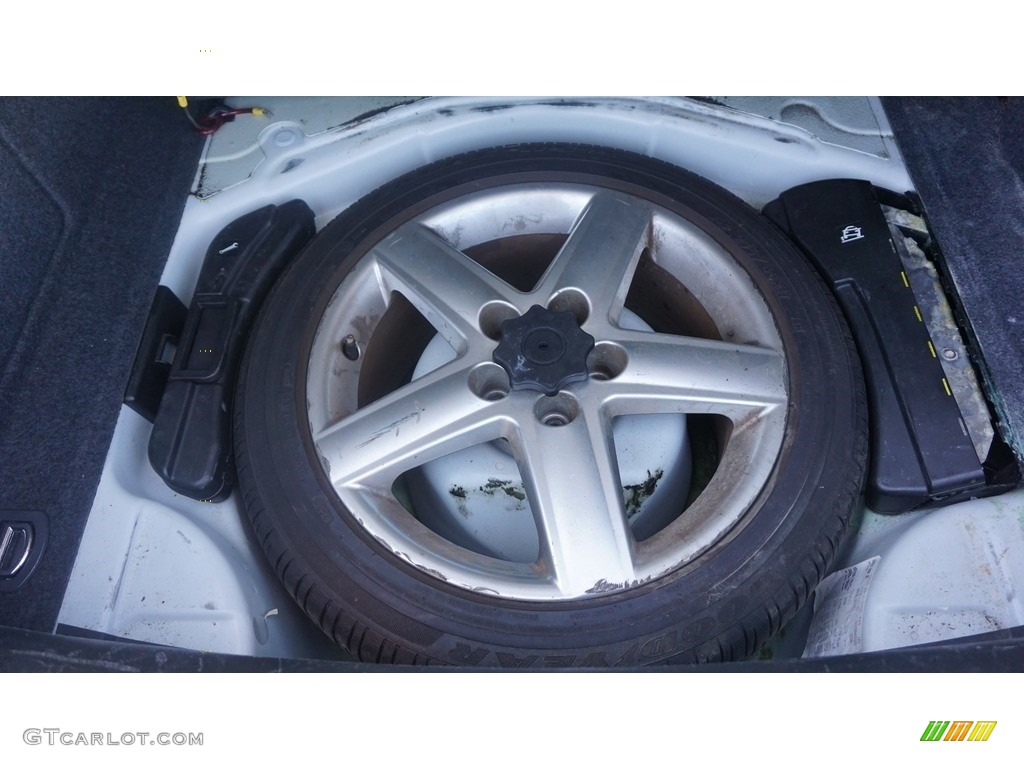 2005 A4 1.8T quattro Sedan - Arctic White / Beige photo #25