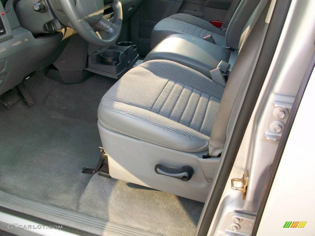 2006 Ram 1500 ST Quad Cab 4x4 - Bright Silver Metallic / Medium Slate Gray photo #12
