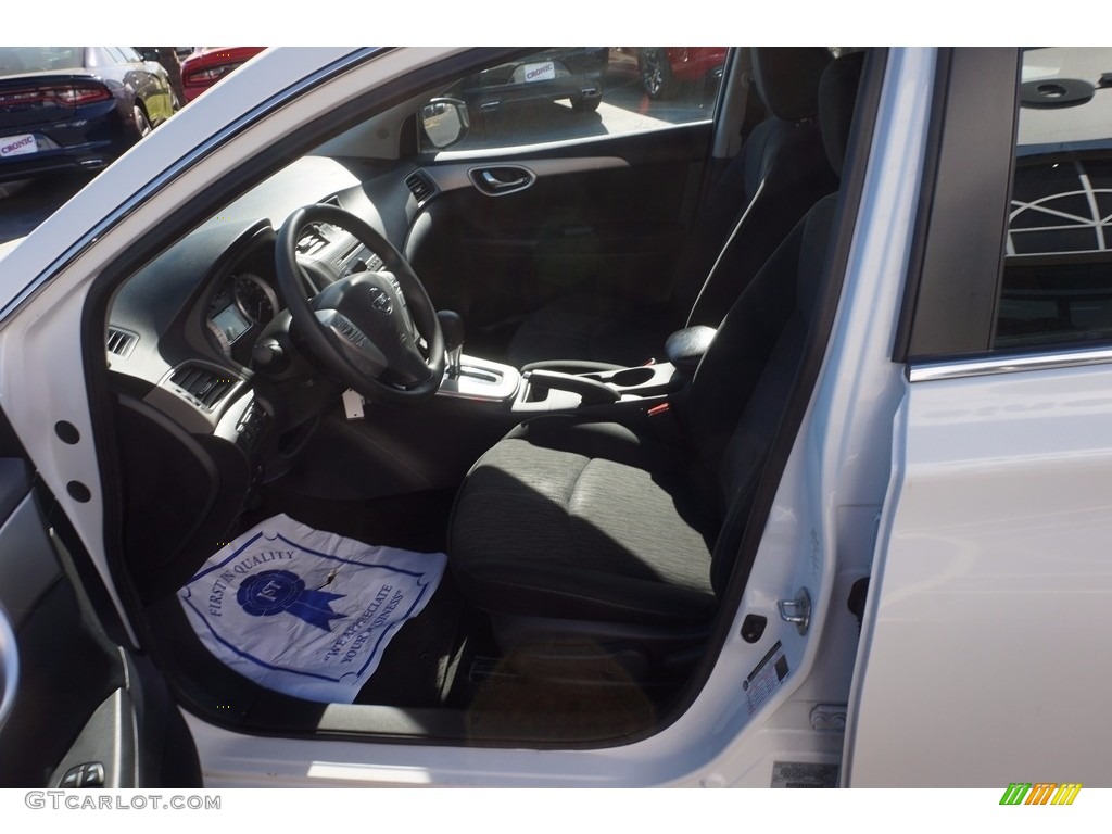 2014 Sentra SV - Aspen White / Charcoal photo #9