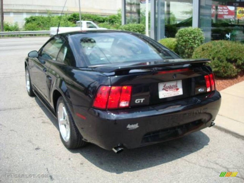 2003 Mustang GT Coupe - Black / Dark Charcoal photo #2